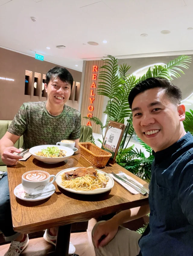 🎉 A heartfelt shoutout to my amazing friend @edifyo who never lets my birthday pass by unnoticed! Every year, without fail, you make my day extra special with your thoughtful gestures. This time, the wonderful lunch at @surreyhillsgrocer.sg was simply unforgettable. Thank you for being such a constant source of joy and kindness in my life. Here’s to more shared memories and celebrations! 🥂❤️ 

#GratefulFriendship #BirthdayTradition